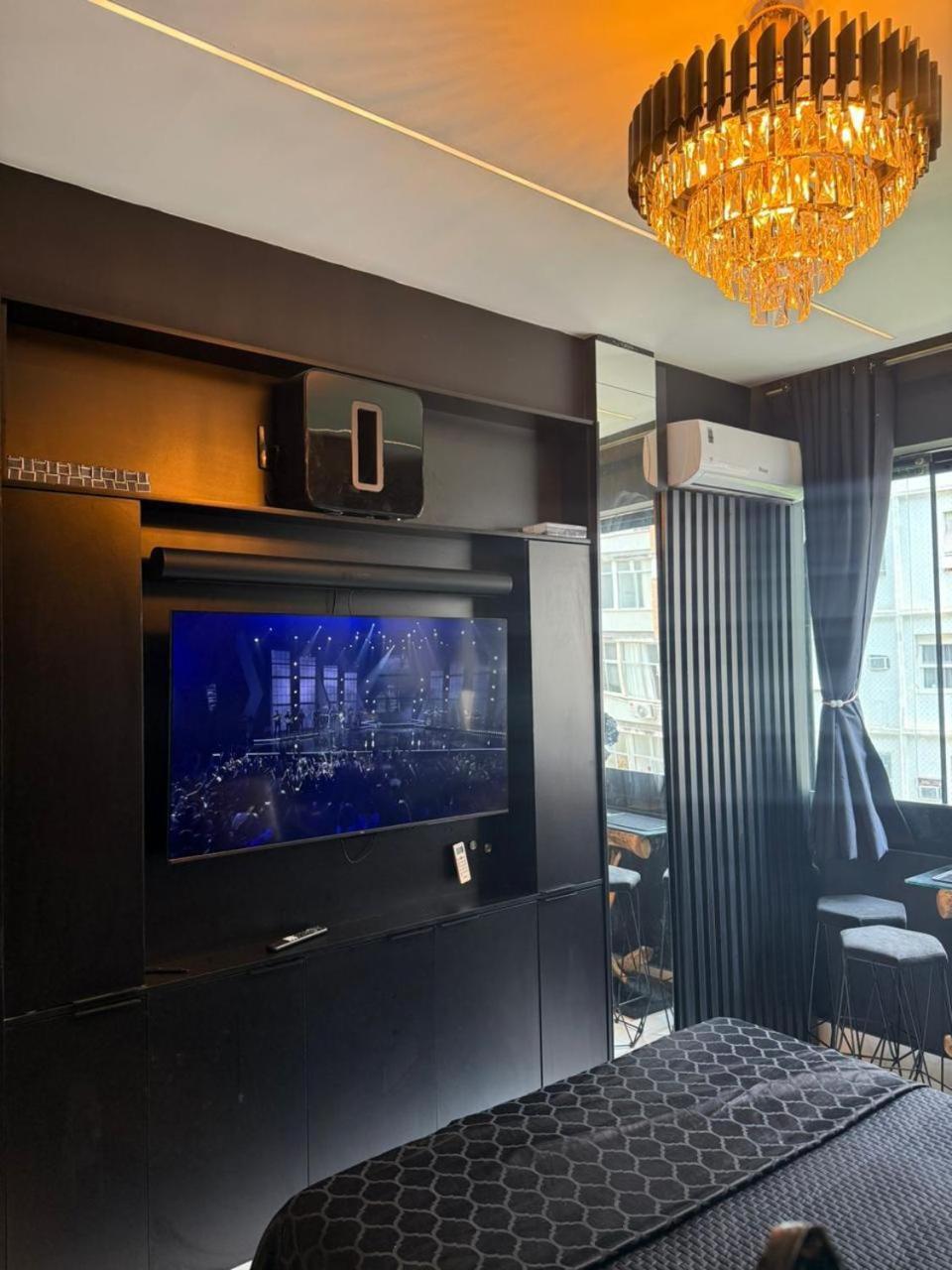 Luxury Black Copa Nema Apartment